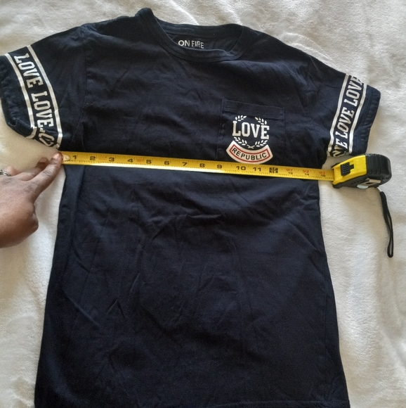 ON FIRE NAVY BLUE LOVE REPUBLIC SHORT SLEEVE SHIRT. WOMENS SIZE M. - Picture 3 of 12
